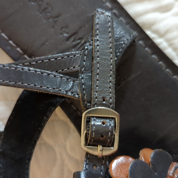 Italian Flower Sandals in Two toned Leather. - Picture 8 of 9